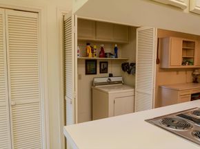 6820 Cypress PT N 6, Austin TX 78746