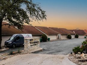 6820 Cypress PT N 6, Austin TX 78746