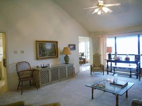 6820 Cypress PT N 6, Austin TX 78746