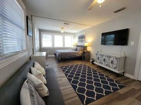 1303 Newfield LN, Austin TX 78703