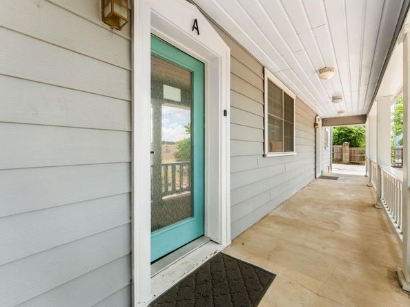 1303 Newfield LN, Austin TX 78703