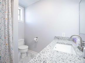 1303 Newfield LN, Austin TX 78703