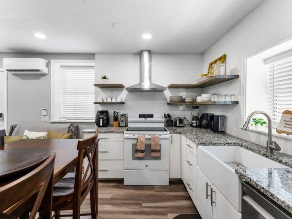 1303 Newfield LN, Austin TX 78703