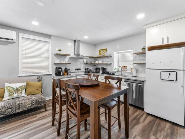 1303 Newfield LN, Austin TX 78703