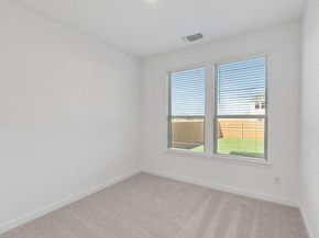 105 Ventura DR, Liberty Hill TX 78642