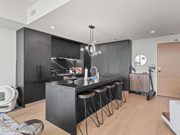 44 East Ave 3402, Austin TX 78701