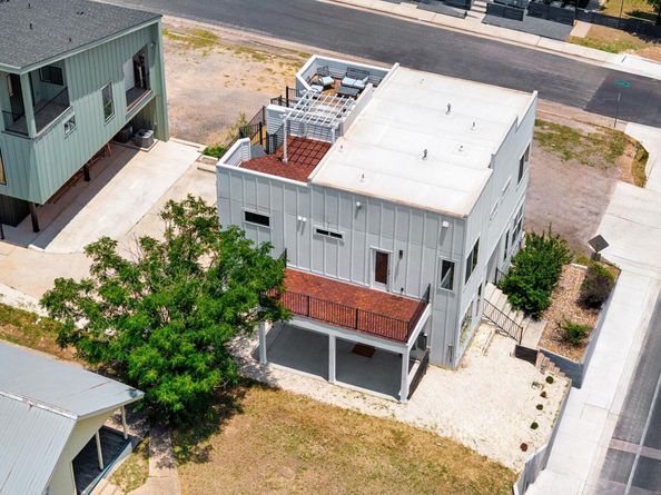 2108 Rosewood Avenue A, Austin TX 78702