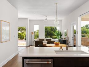 2108 Rosewood Avenue A, Austin TX 78702