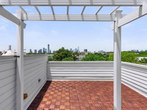 2108 Rosewood Avenue A, Austin TX 78702