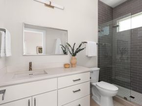 2108 Rosewood Avenue A, Austin TX 78702
