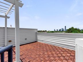2108 Rosewood Avenue A, Austin TX 78702
