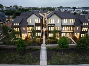 2209 woodland Ave 401, Austin TX 78741