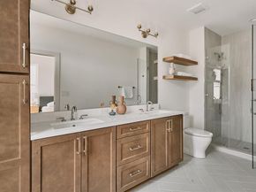 2209 woodland Ave 401, Austin TX 78741