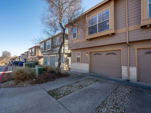 2905 Saville LOOP, Austin TX 78741