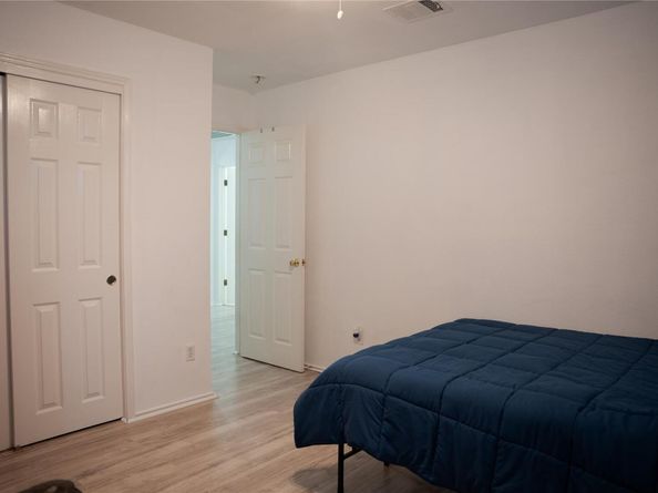 9305 Pioneer Forest DR, Austin TX 78744