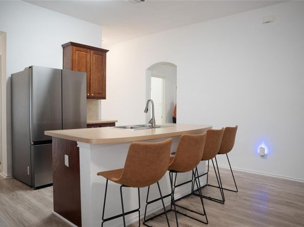 9305 Pioneer Forest DR, Austin TX 78744