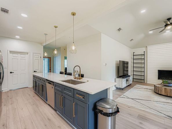 2019 Elder WAY, Round Rock TX 78664