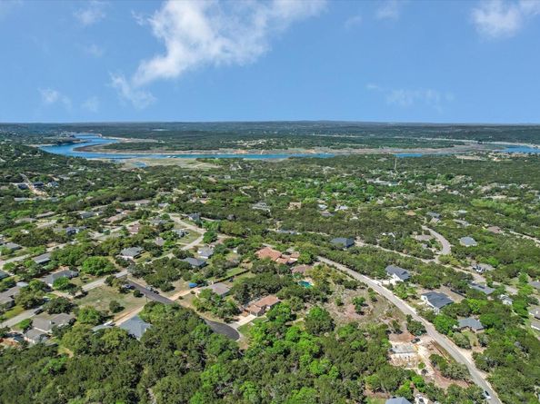 7404 Little Oak CIR, Lago Vista TX 78645