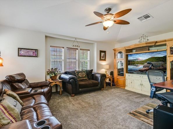 7404 Little Oak CIR, Lago Vista TX 78645