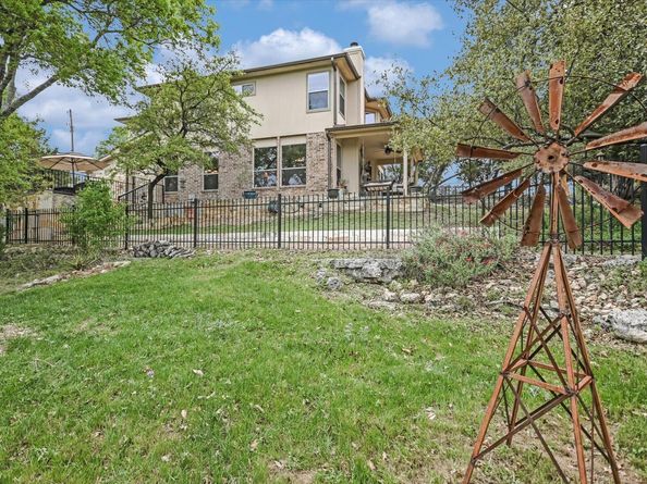 7404 Little Oak CIR, Lago Vista TX 78645