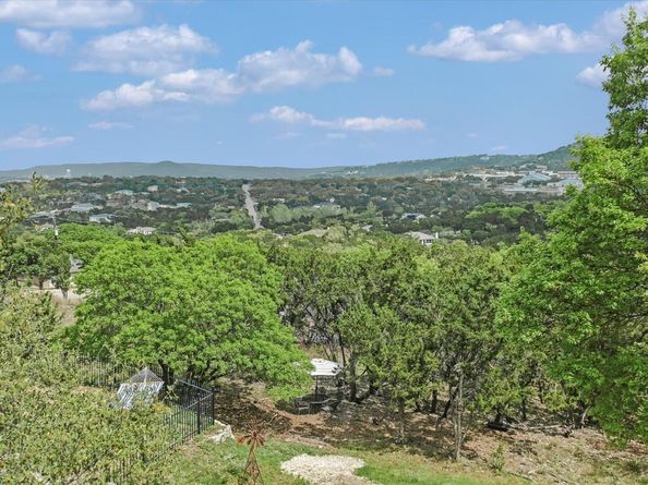 7404 Little Oak CIR, Lago Vista TX 78645