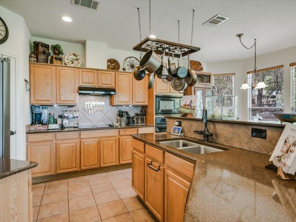 7404 Little Oak CIR, Lago Vista TX 78645
