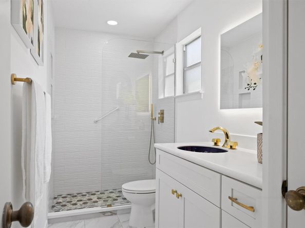 5217 Summerset TRL, Austin TX 78749