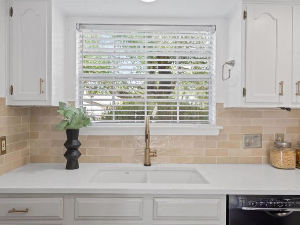 5217 Summerset TRL, Austin TX 78749