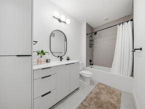 1701 Simond Ave 615, Austin TX 78723