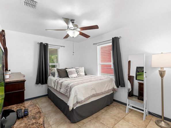 2609 Sol Wilson Ave, Austin TX 78702