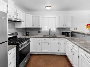 2609 Sol Wilson Ave, Austin TX 78702