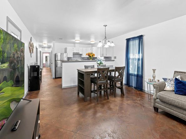 2609 Sol Wilson Ave, Austin TX 78702