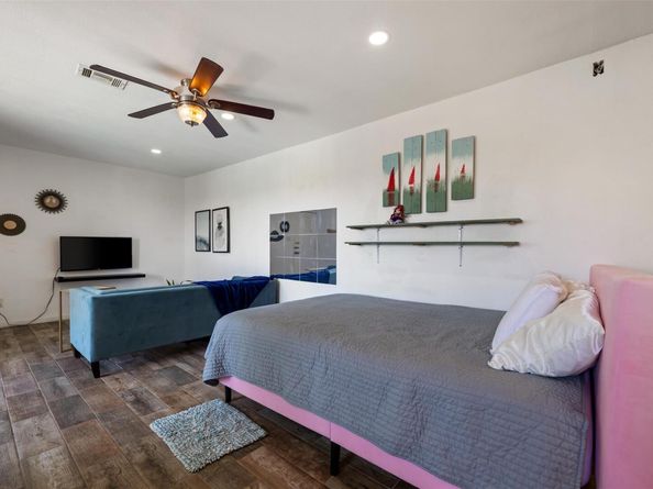 6903 Deatonhill DR 15, Austin TX 78745