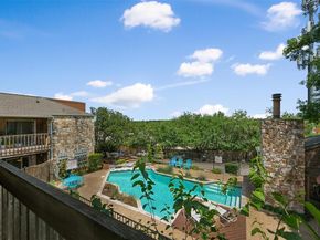 6903 Deatonhill DR 15, Austin TX 78745