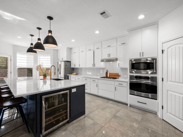 8204 Via Verde DR, Austin TX 78739