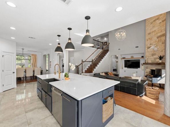 8204 Via Verde DR, Austin TX 78739