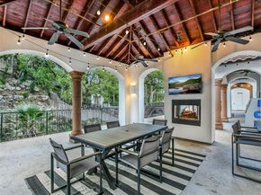 1910 Rue De St Tropez 4, Austin TX 78746