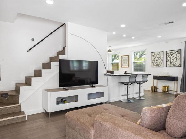 4512 W Village CT, Austin TX 78744