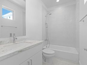 2805 McCurdy ST 7, Austin TX 78723