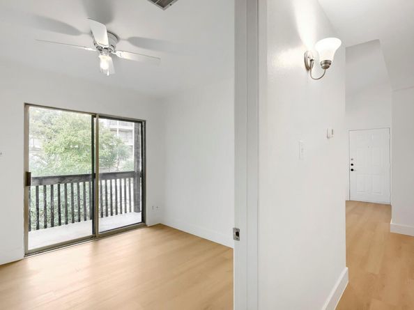 6903 Deatonhill DR 31, Austin TX 78745