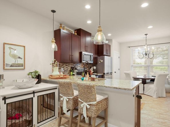 581 Demarett DR, Point Venture TX 78645