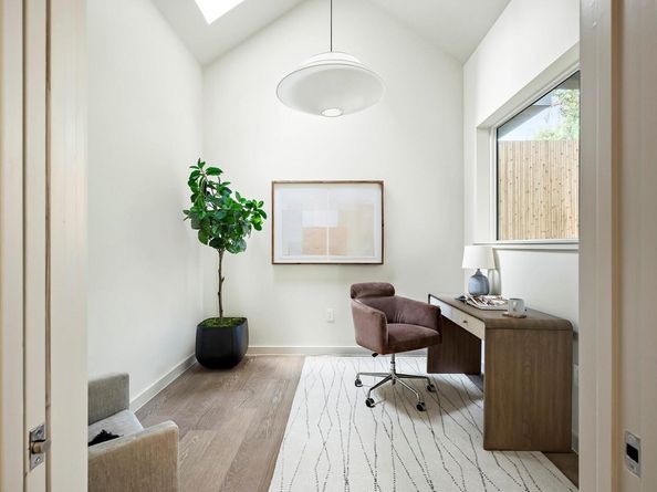 2109 Maple Ave, Austin TX 78722