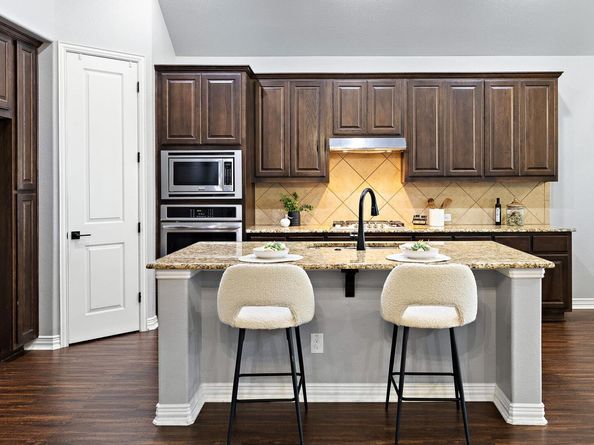 305 Miracle Rose WAY, Liberty Hill TX 78642