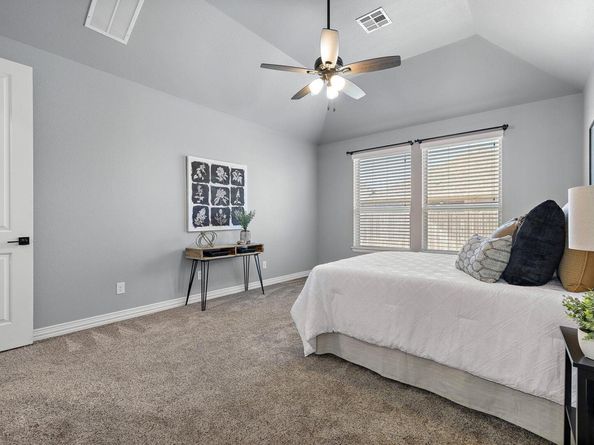 305 Miracle Rose WAY, Liberty Hill TX 78642