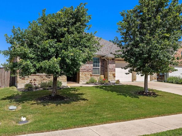 305 Miracle Rose WAY, Liberty Hill TX 78642