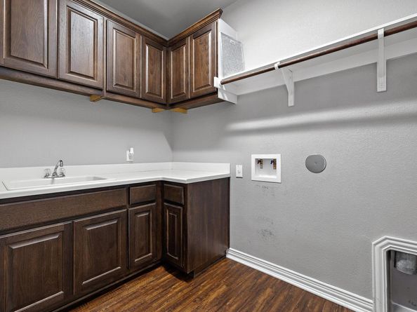 305 Miracle Rose WAY, Liberty Hill TX 78642