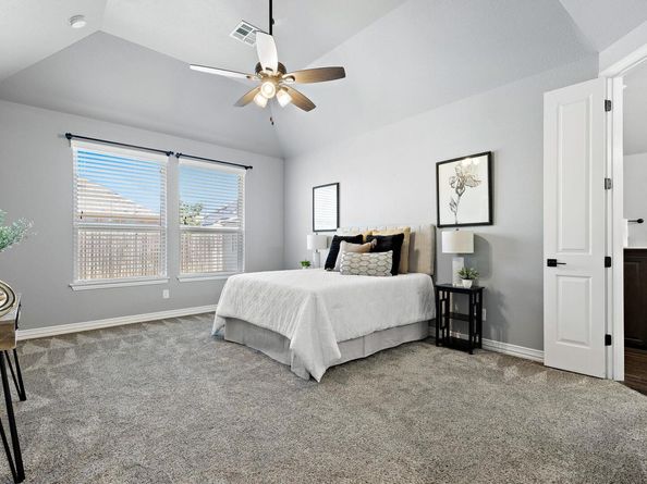 305 Miracle Rose WAY, Liberty Hill TX 78642