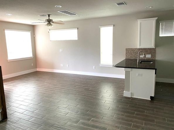7501 Pantherpaw ST, Austin TX 78757