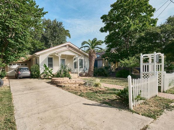 7602 Blessing Ave, Austin TX 78752