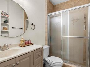 712 W 21st ST 203, Austin TX 78705